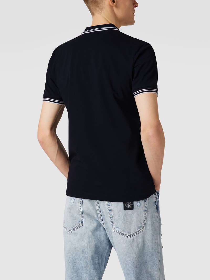 Slim Fit Poloshirt mit Kontraststreifen Modell 'Paul Curved' in dunkelblau