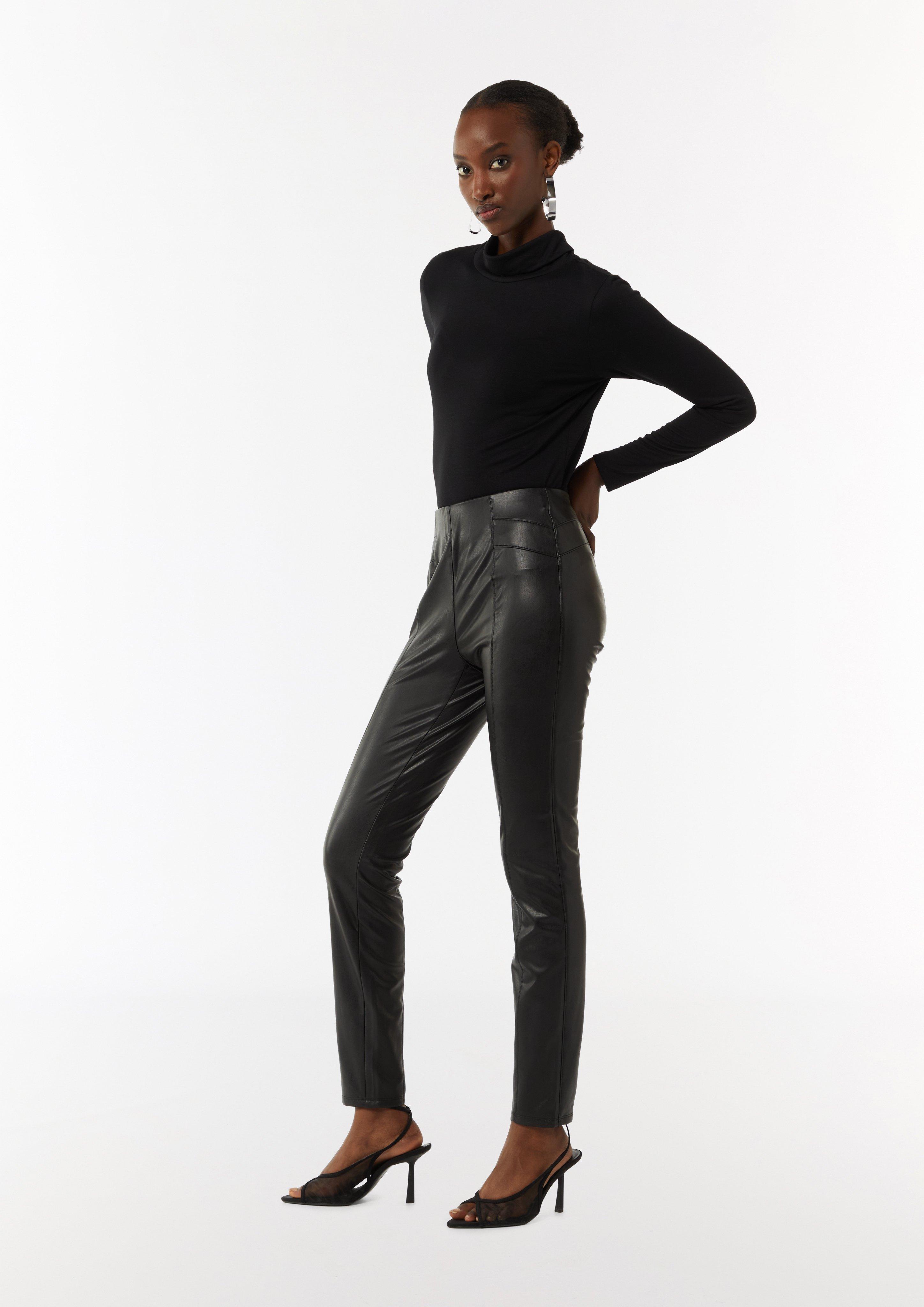 Elastische Leggings aus Lederimitat - schwarz