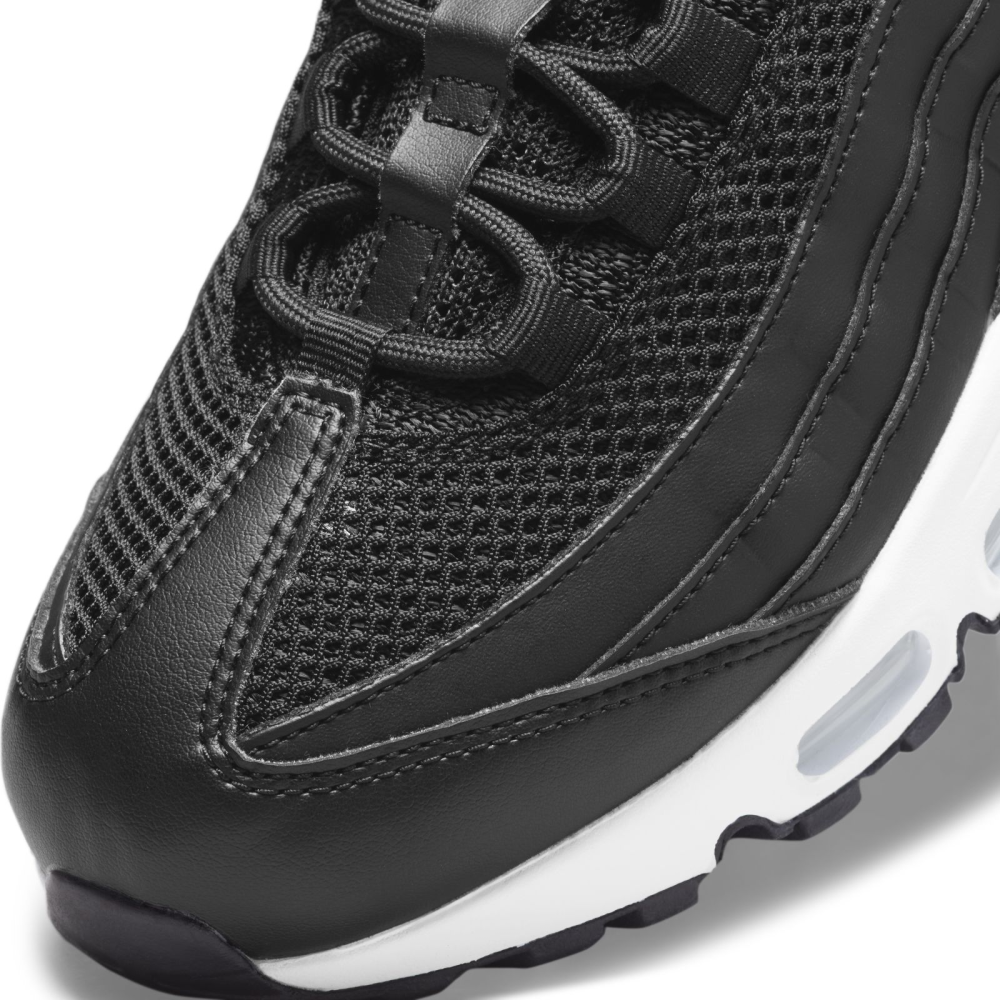 Nike Air Max 95 DH8015-001 / schwarz