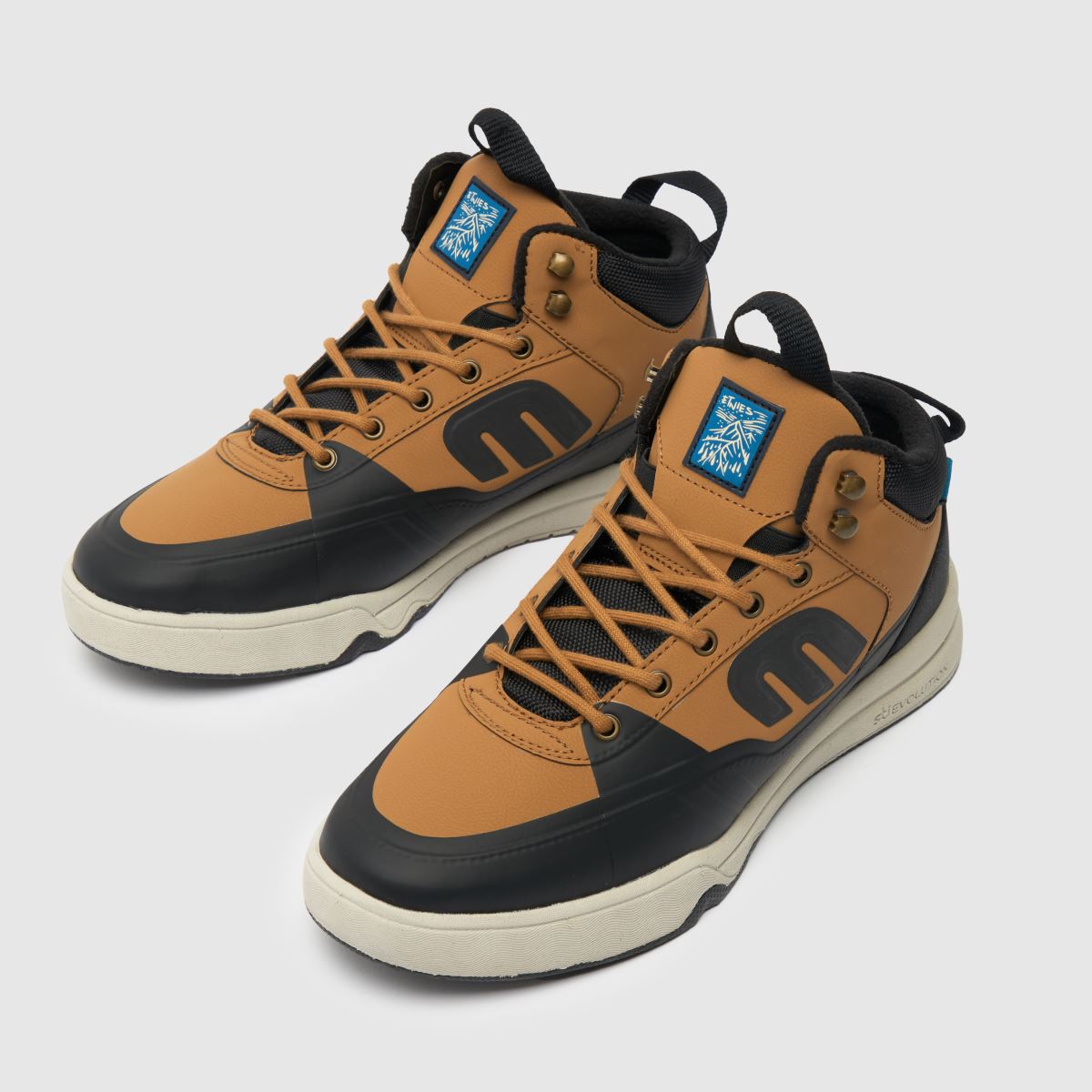 Etnies Jones MTW cipők barna és fekete színben