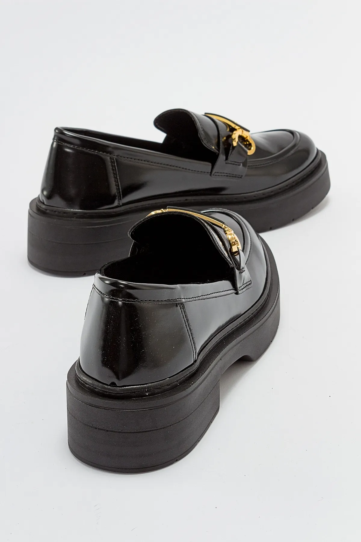 LuviShoes  UNTE Black Opening Damen-Loafer