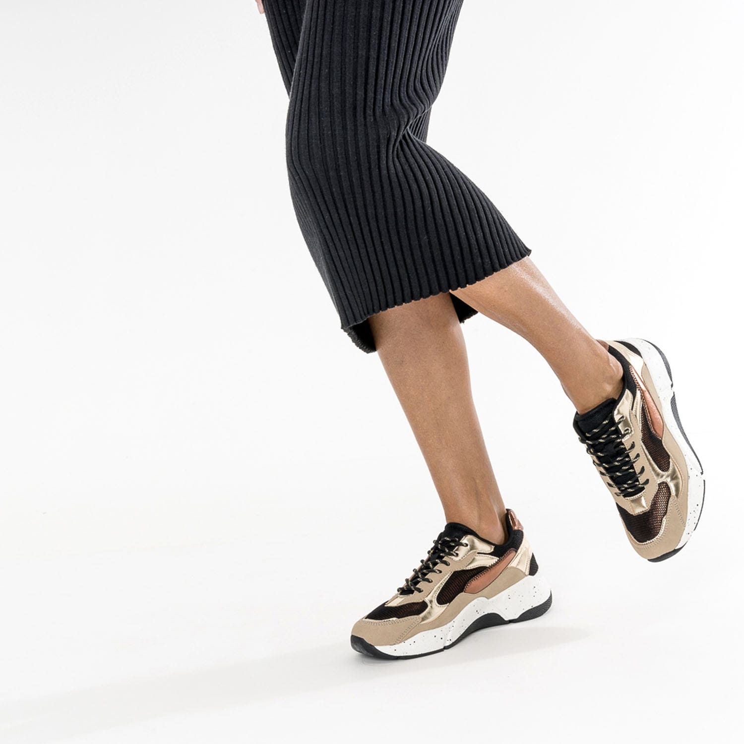 Sneakers Dad Shoes TEXTO beige, or, noir, cuivre