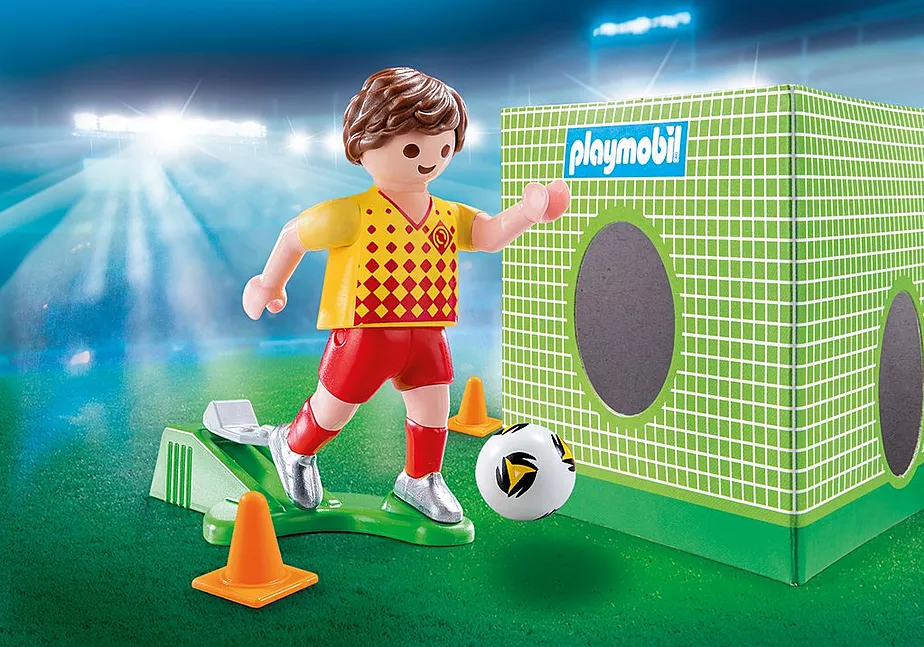 Fu&szlig;ballspieler mit Torwand