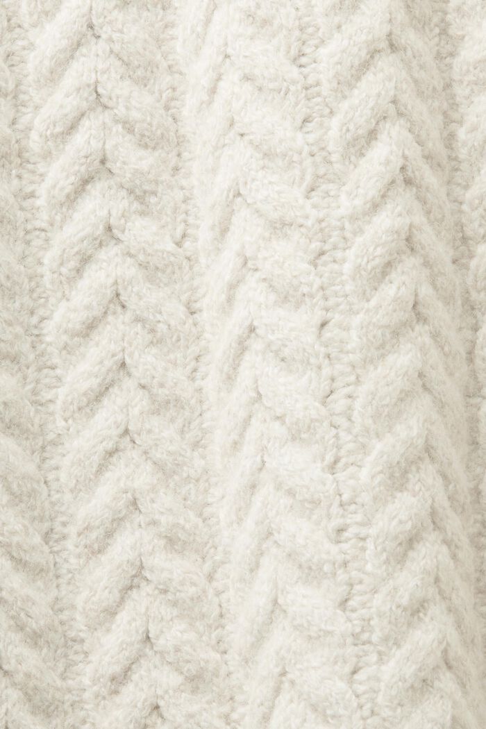 Rollkragenpullover im Zopfstrick-Design