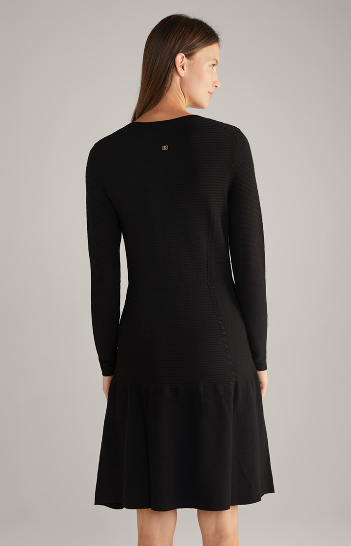 Strick-Kleid in Schwarz