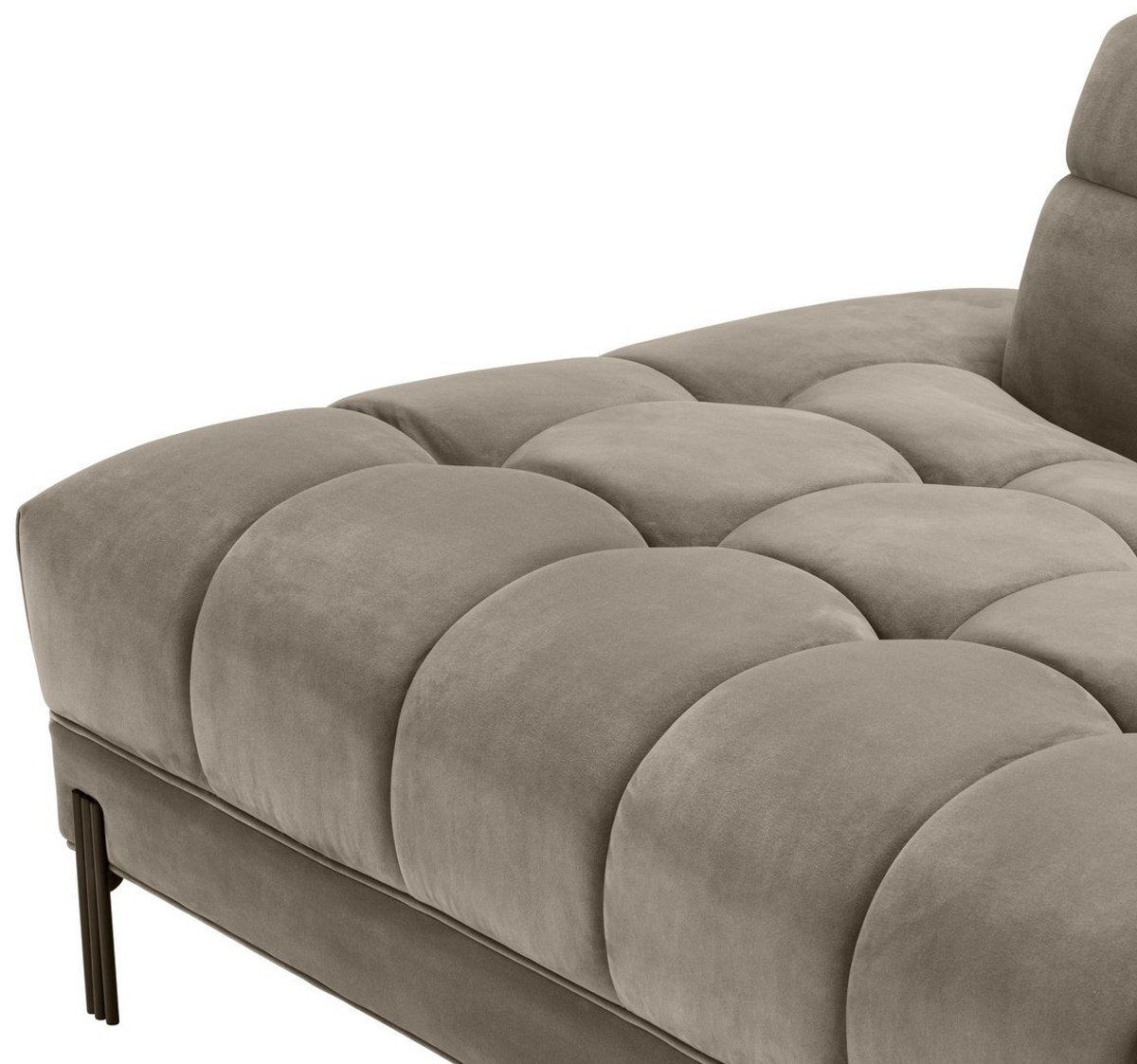 Casa Padrino Loungesofa Luxus Lounge Sofa Greige / Schwarz 223 x 95 x H. 68 cm - Rechtsseitiges Wohnzimmer Sofa mit edlem Samtsoff und 2 Kissen