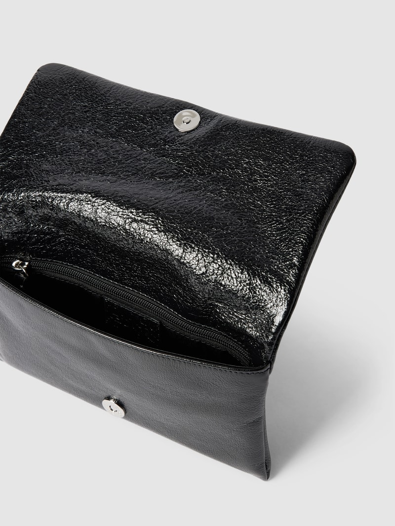 Clutch aus Leder mit Strasssteinbesatz in metallic schwarz