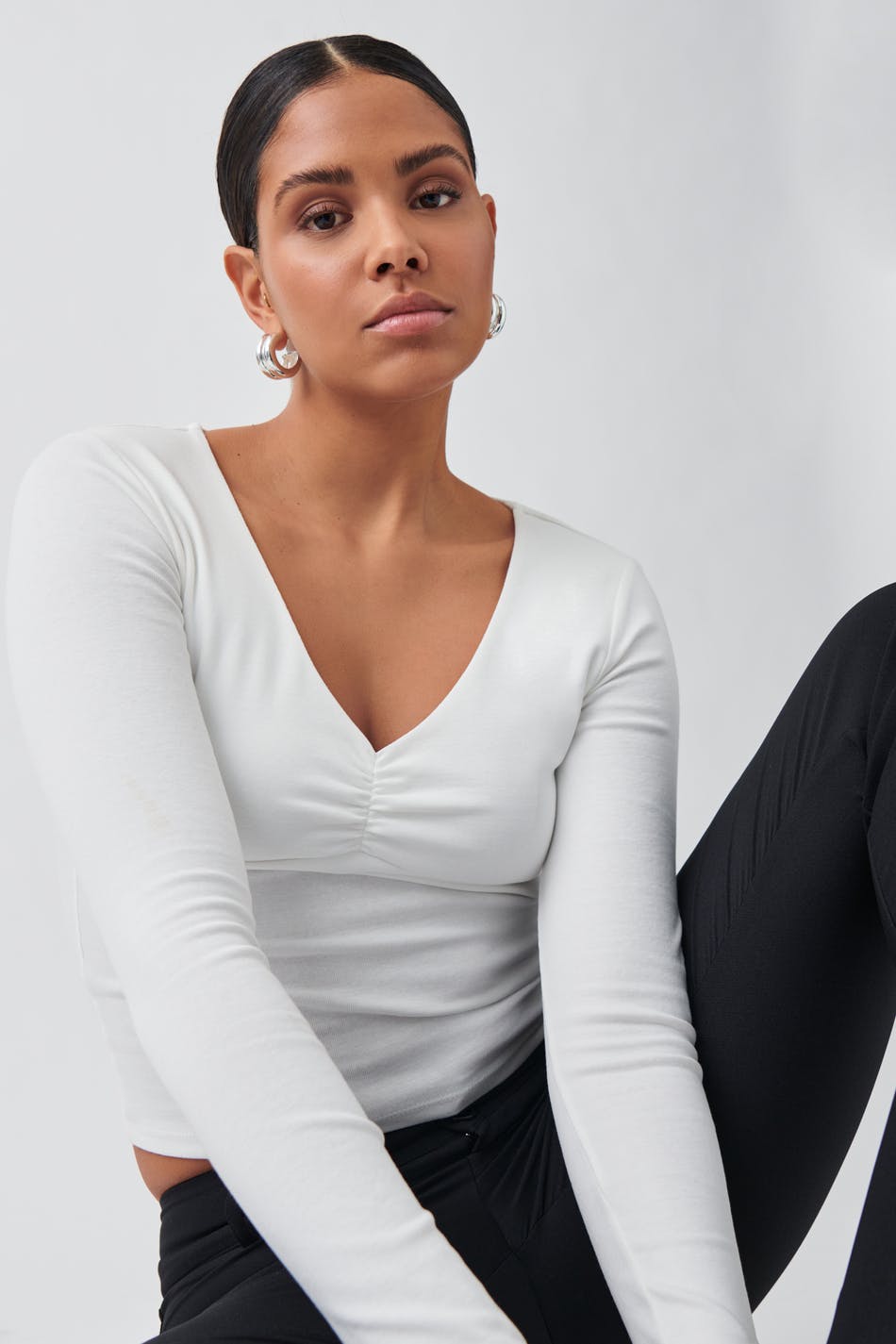 Long sleeve v-neck top