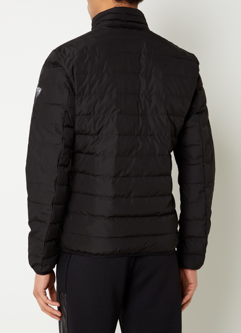 Jachetă matlasată Emporio Armani cu umplutură de puf și buzunare cu fermoar.