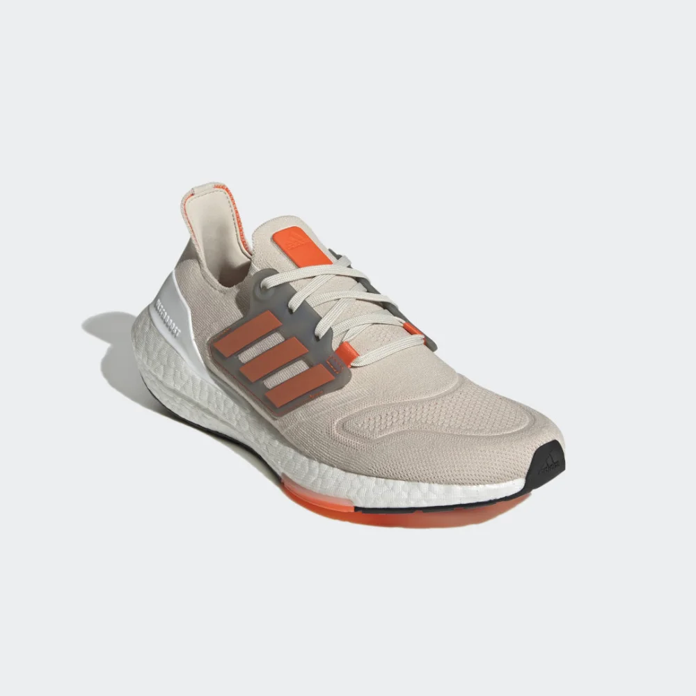 adidas Ultraboost 22 GX6643 / grau