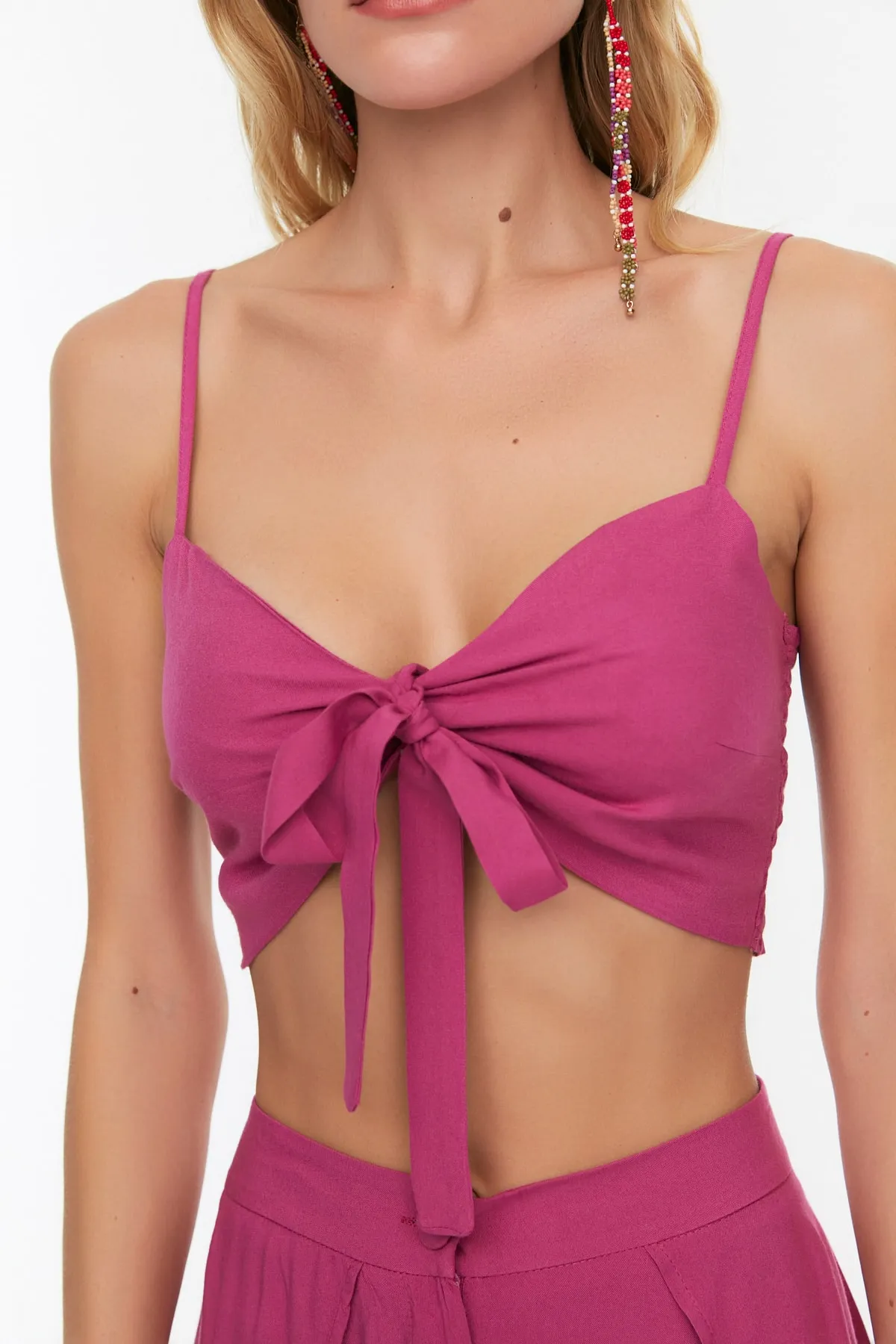 Trendyol Collection  Fuchsiafarbenes, gewebtes Blusen- und Hosenset mit Schlitz TBESS21AU0092