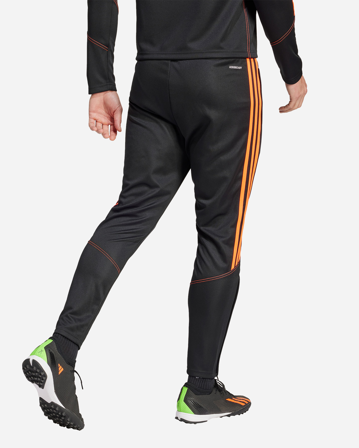 Futbalové šortky Adidas Tiro 23 M IT3560