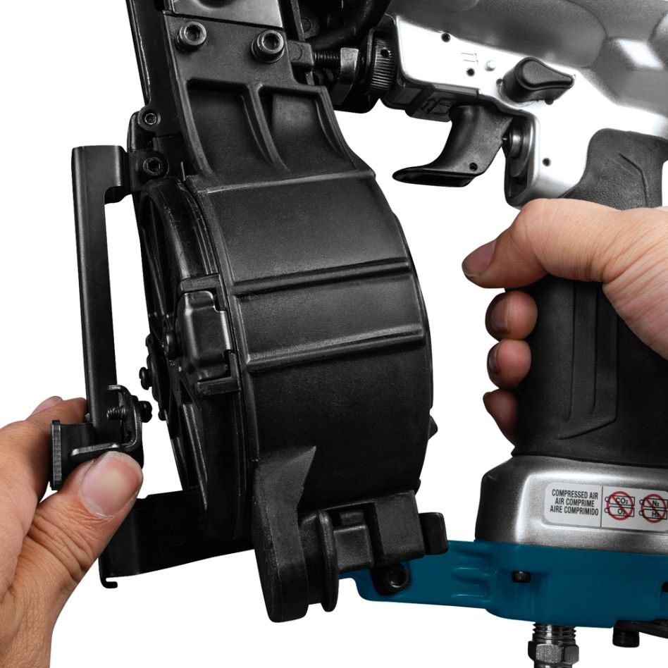 Makita AN454 8 bar Dachpappentacker 19 - 45 mm