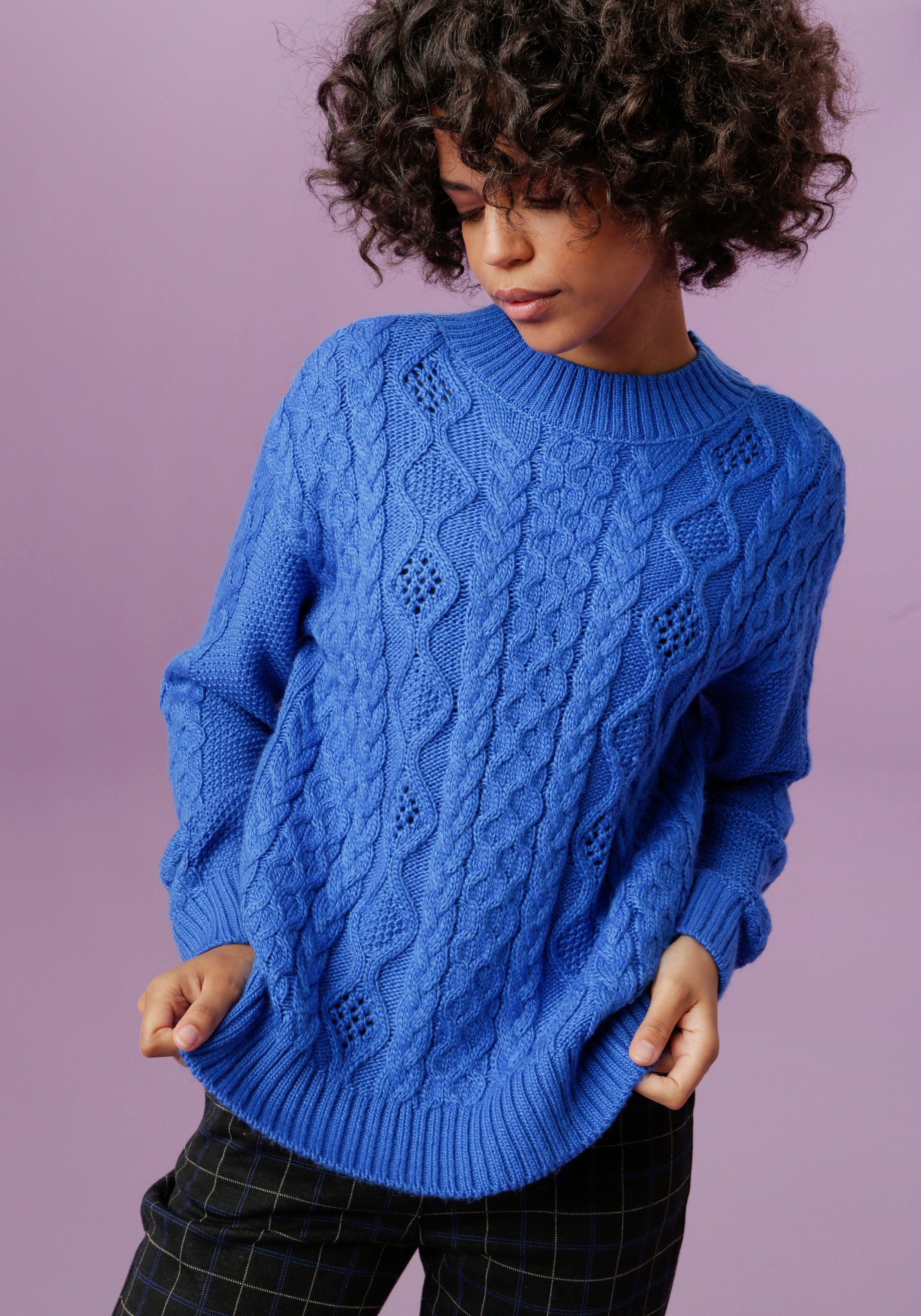 Aniston CASUAL Rundhalspullover im trendigen Strick-Muster-Mix