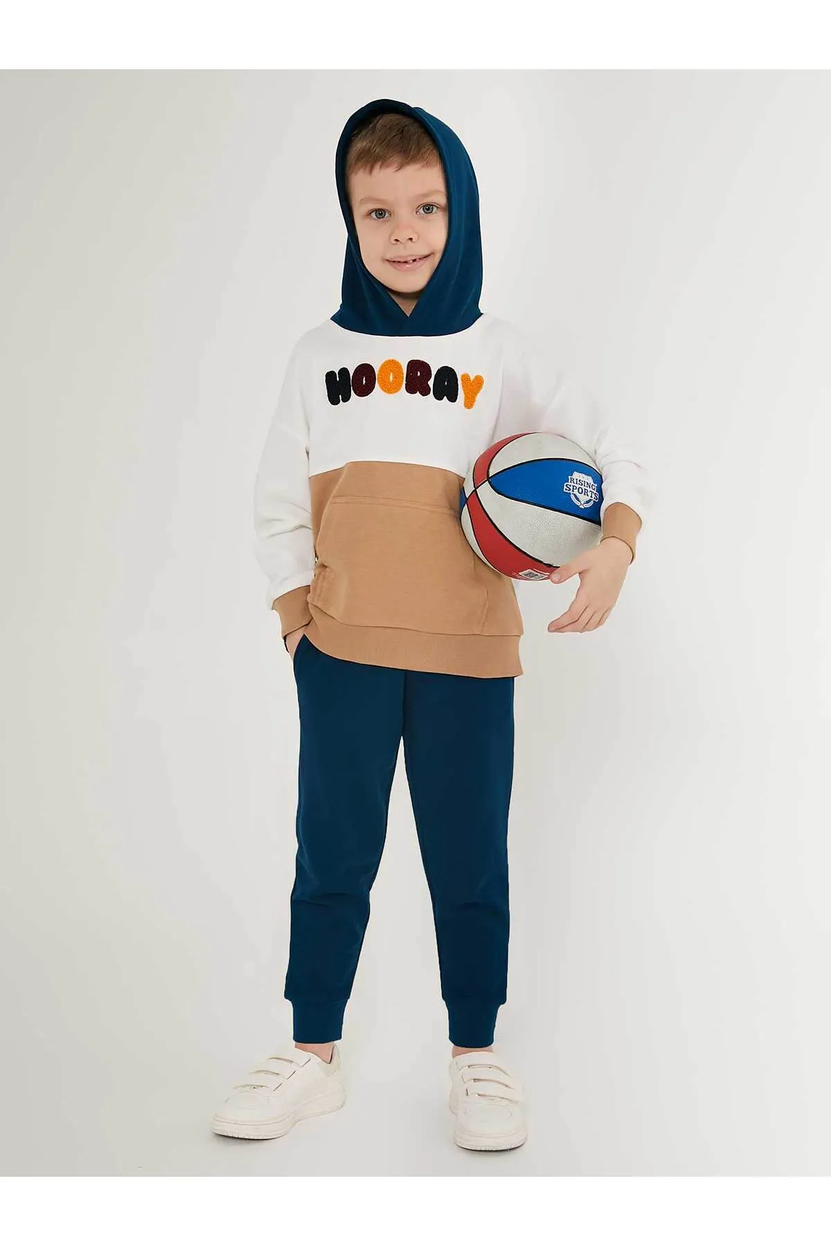 ROLY POLY  Trainingsanzug-Set für Jungen im Alter von 2–7 Jahren – Creme