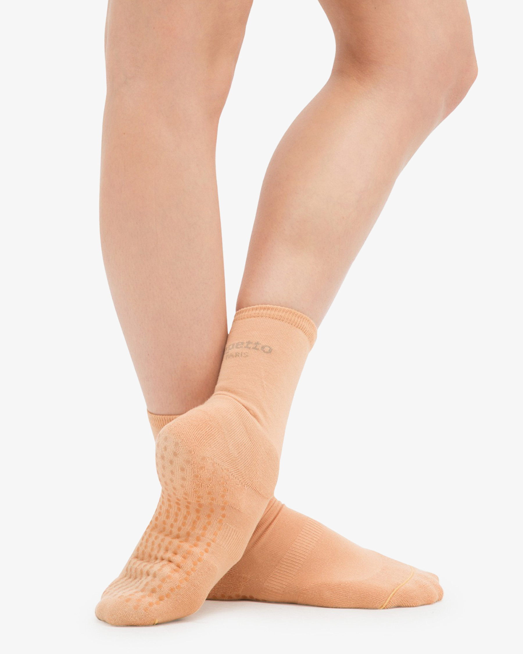 Anti slippery socks for warming up