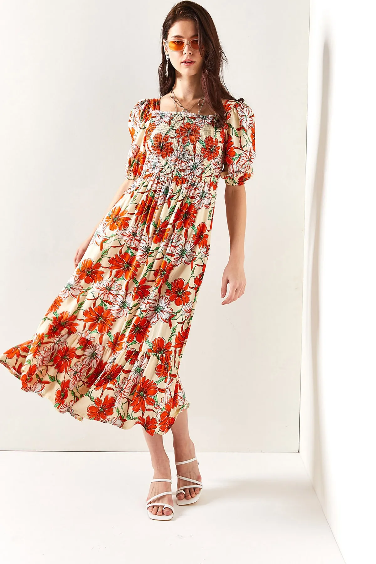 Olalook  Lässiges Damenkleid aus gewebter Viskose in Beige-Orange mit Gimped-Muster ELB-19001483