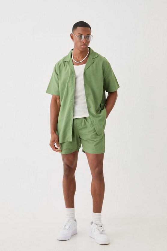 Kurzärmliges Oversize Leinen-Hemd & Shorts