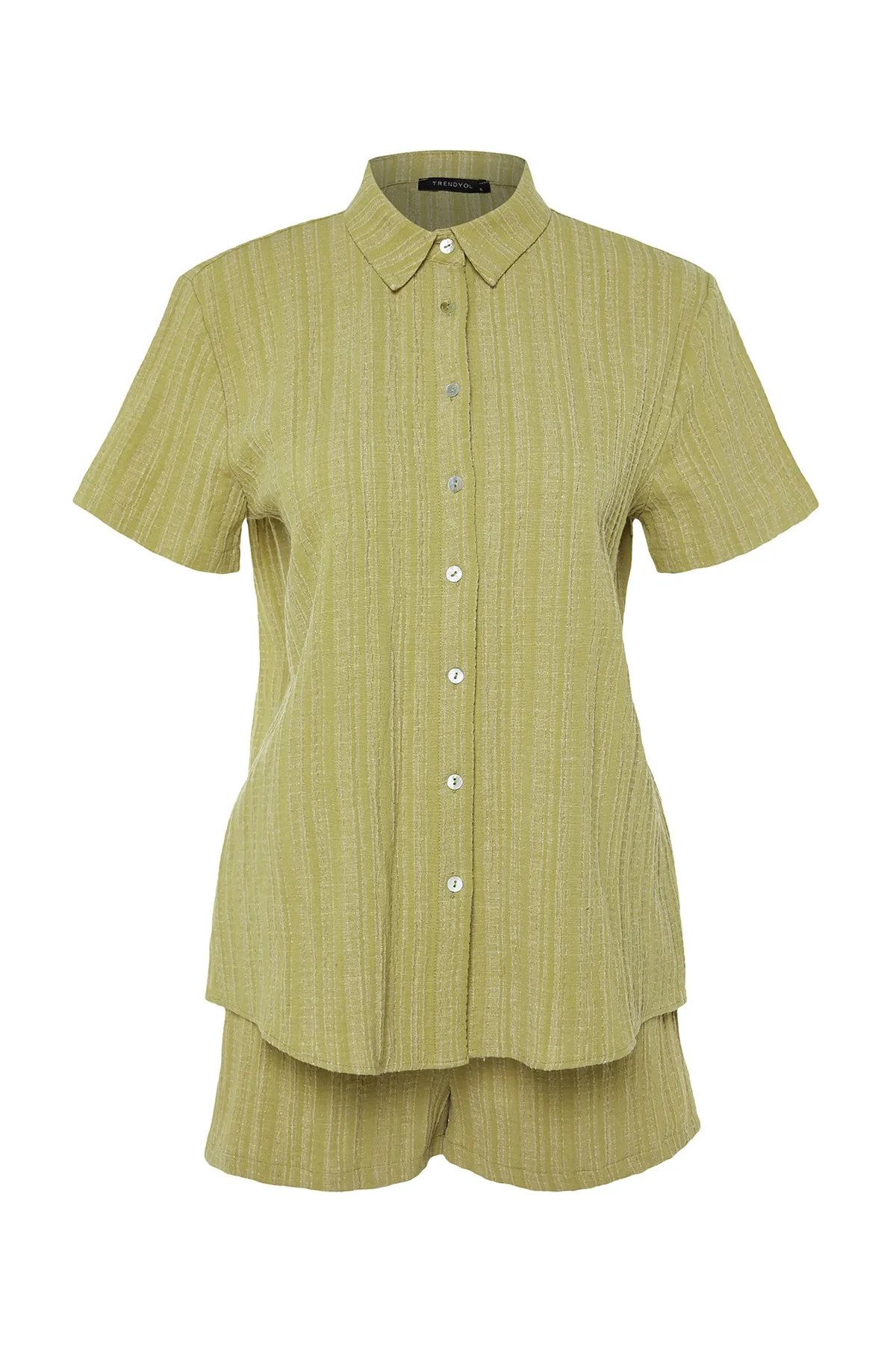 Trendyol Collection  Grünes Hemd-Shorts-Set aus gewebtem Leinengemisch TBESS23AU00054
