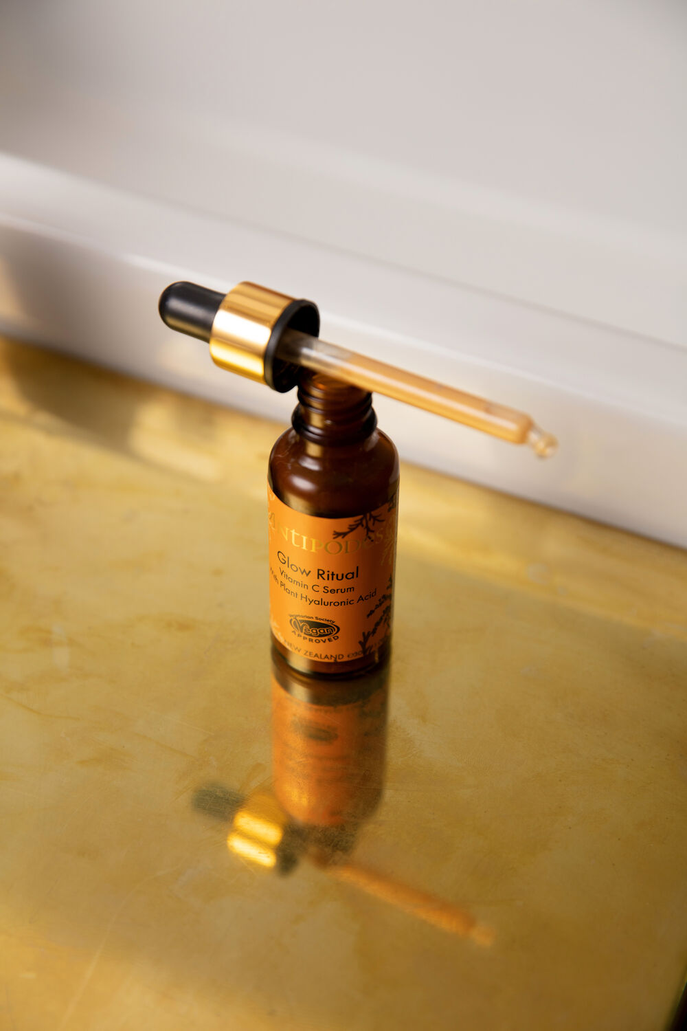 Antipodes Glow Ritual Sérum à la Vitamine C et à l’Acide Hyaluronique