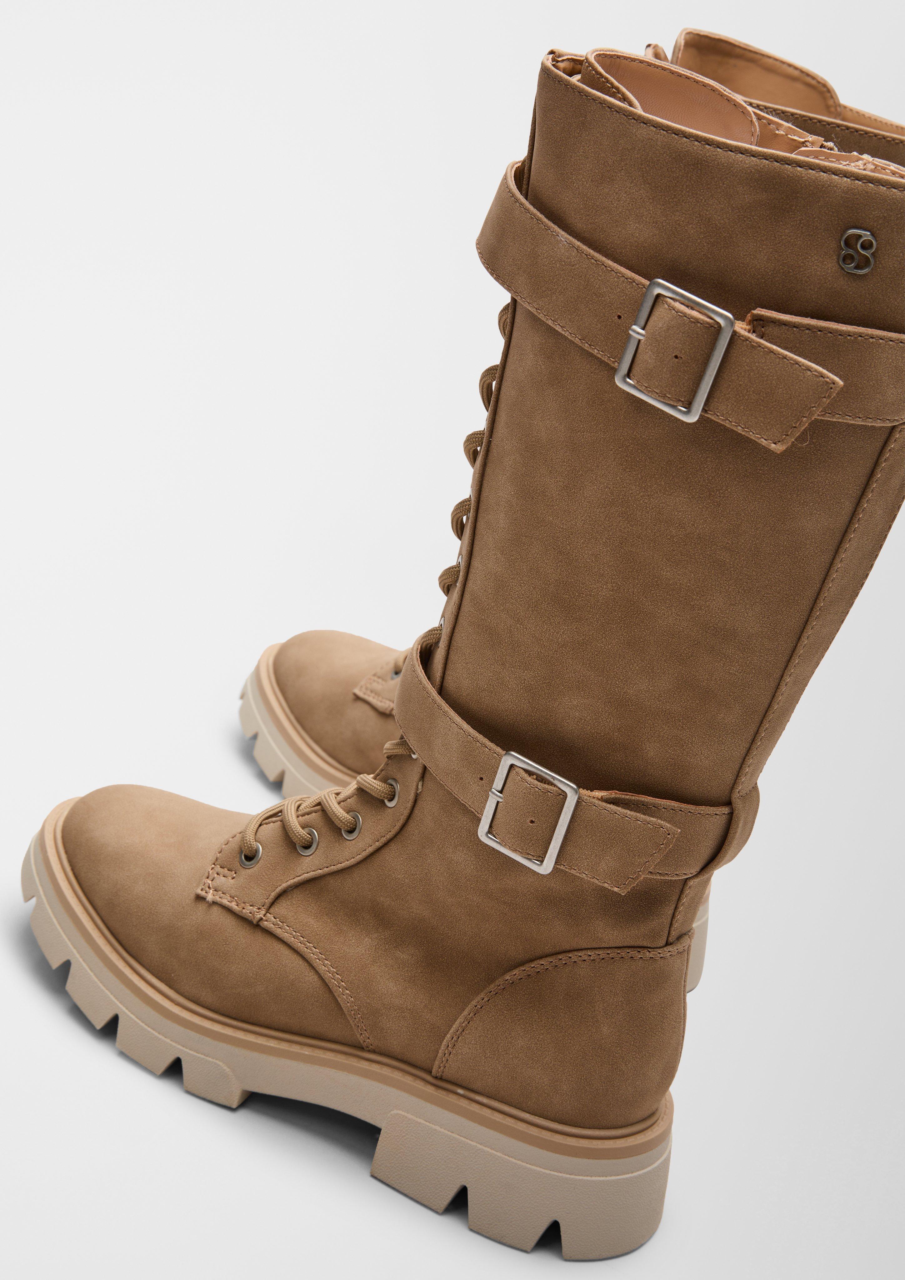 Stiefel mit Dornschließen  101.207.101.26604-440