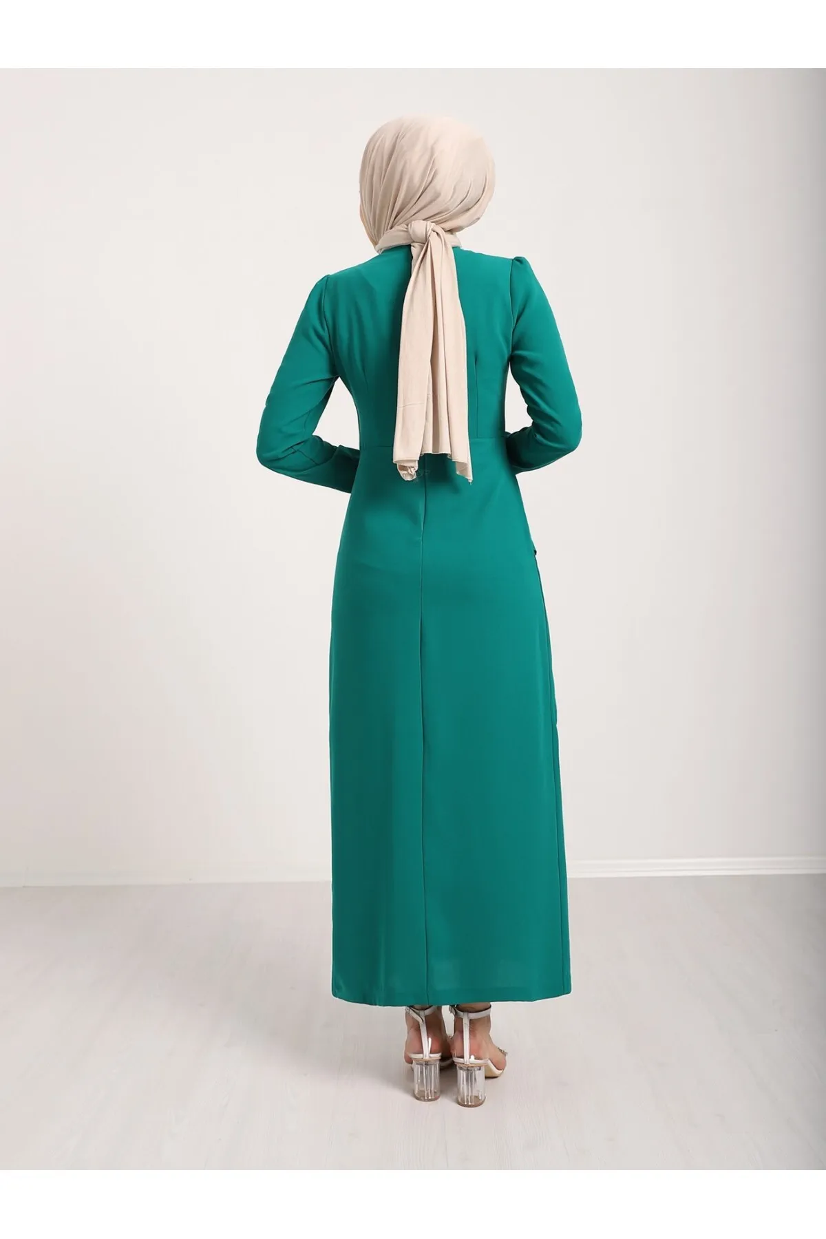 Modamorfo  Asymmetrisches Kreppkleid mit Aller-Front und Rock