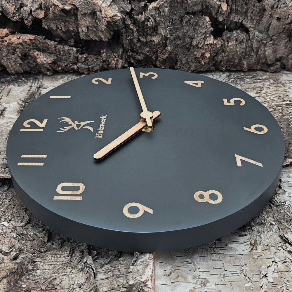 Holzwerk Wanduhr BAMBERG aus robustem Holz in grau, beige