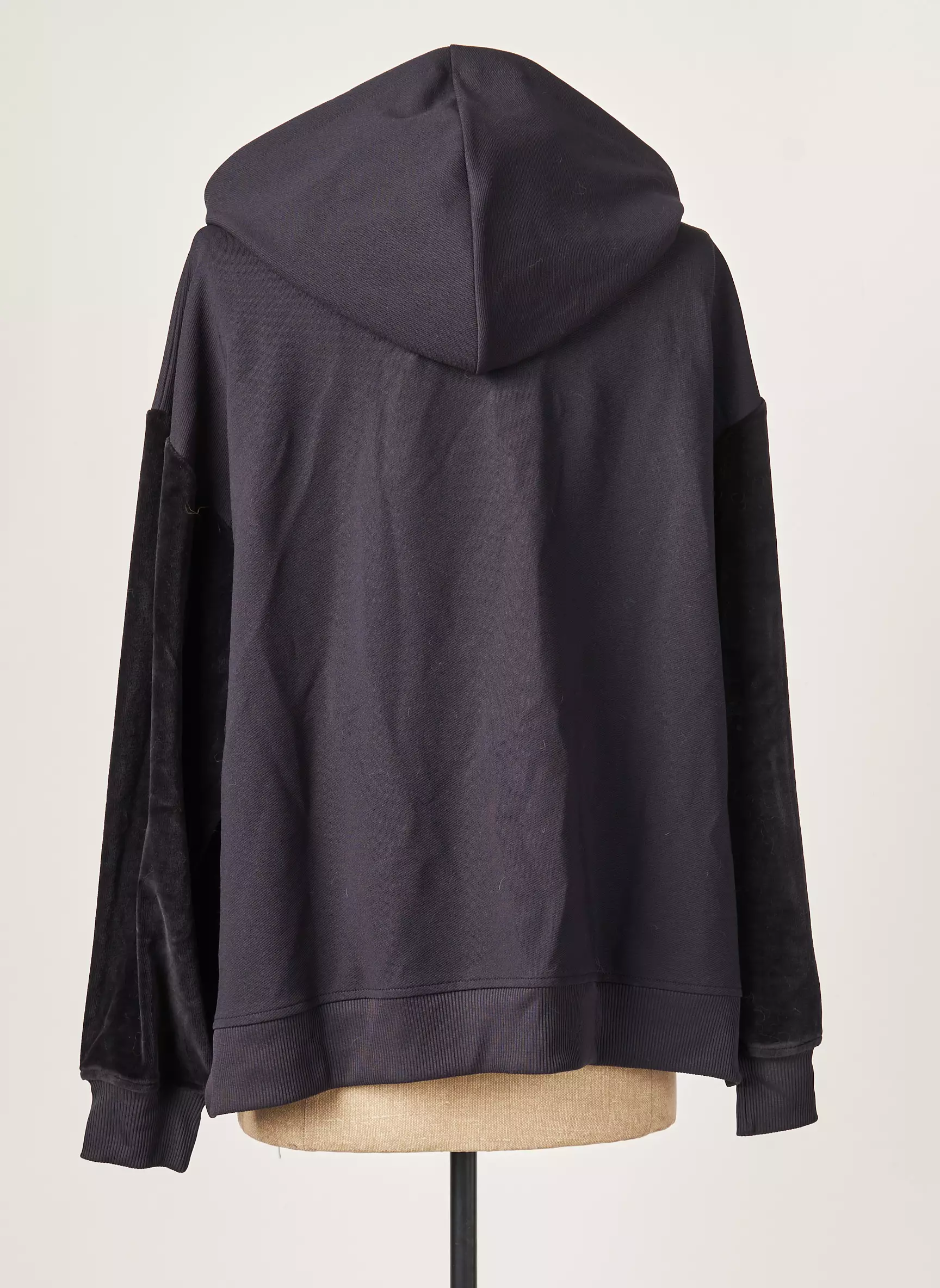 Fred Perry Sweat Capuche Femme couleur bleu