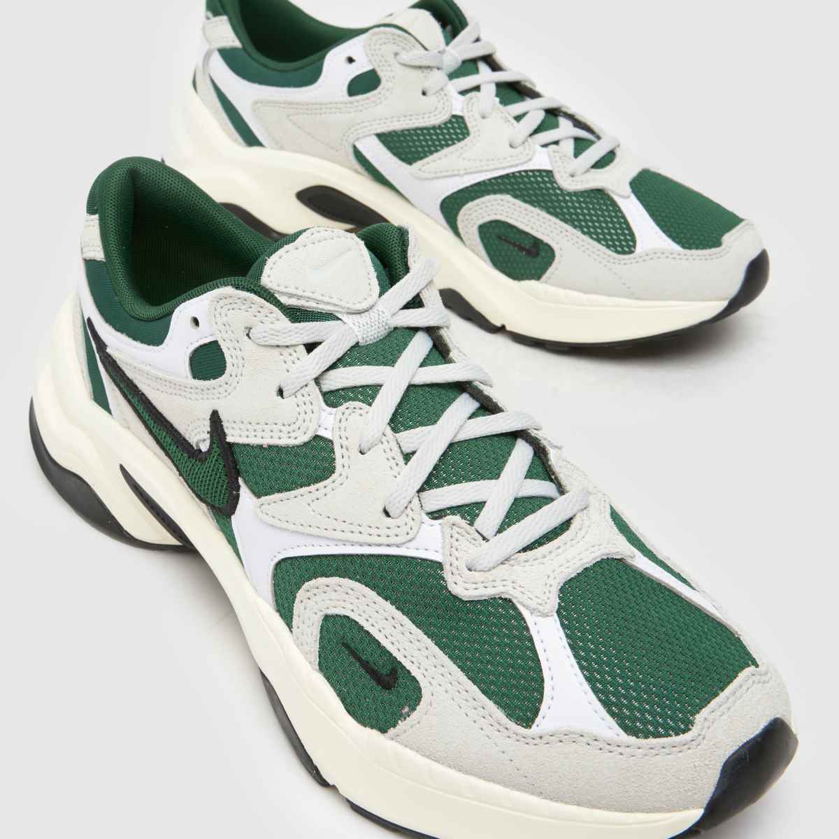 Nike al8 träningsskor i vitt och grönt