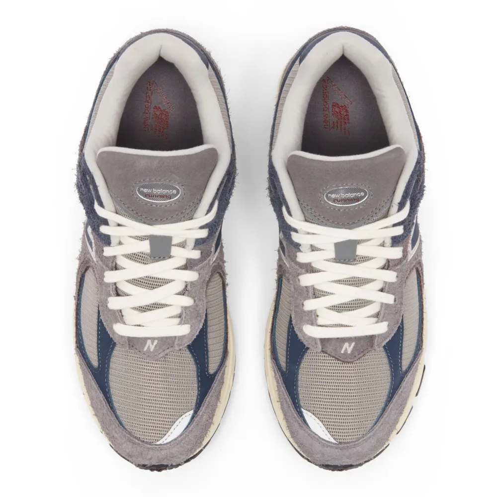 New Balance 2002R M2002REL / grau