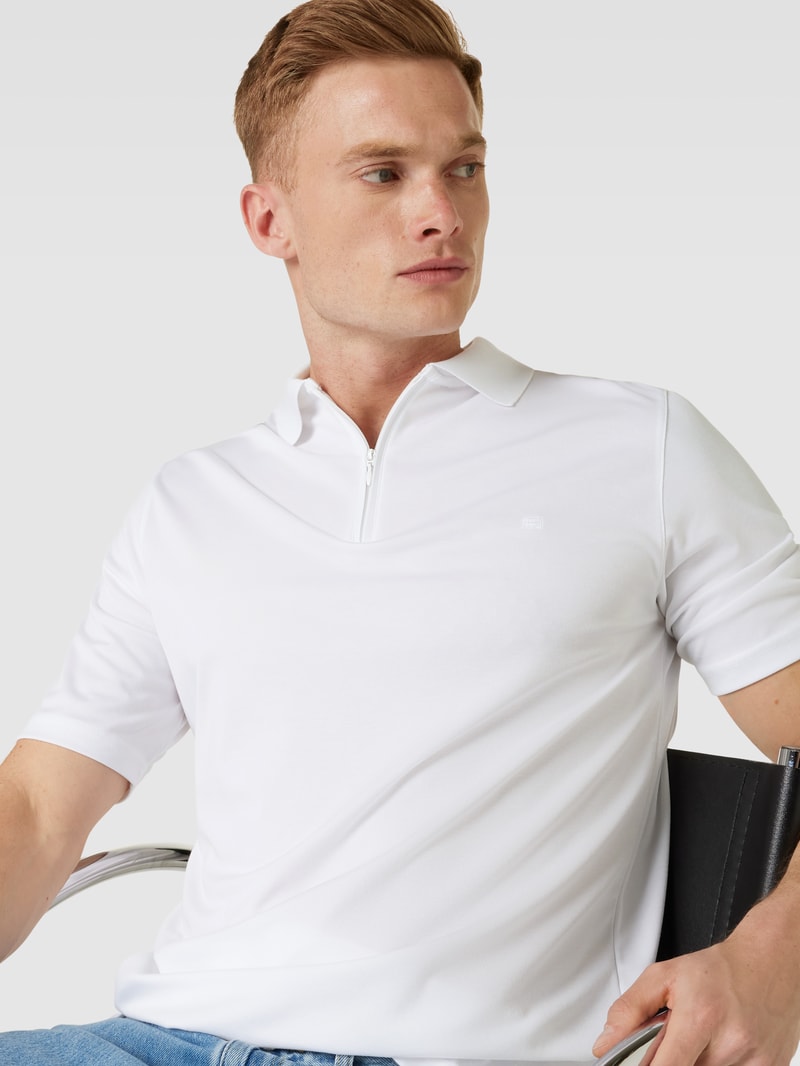 Poloshirt mit Reißverschluss in weiß