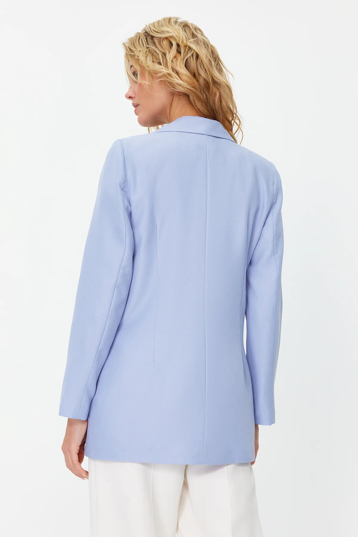 Trendyol Collection  Hellblaue, übergroße, gefütterte, zweireihige, gewebte Blazerjacke TWOSS20CE0024