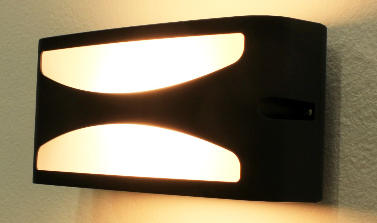 AGL Außenwandlampe Leipzig