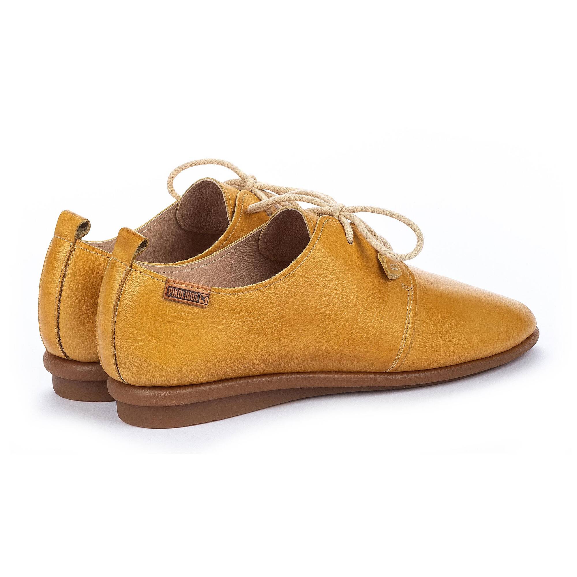 proste buty sznurowane - MIÓD