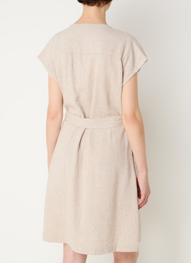 Vestido midi tipo camisa Ginia da MSCH Copenhagen em mistura de linho.