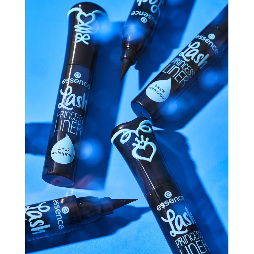 Ајлајнер за трепавице Essence Lash Princess