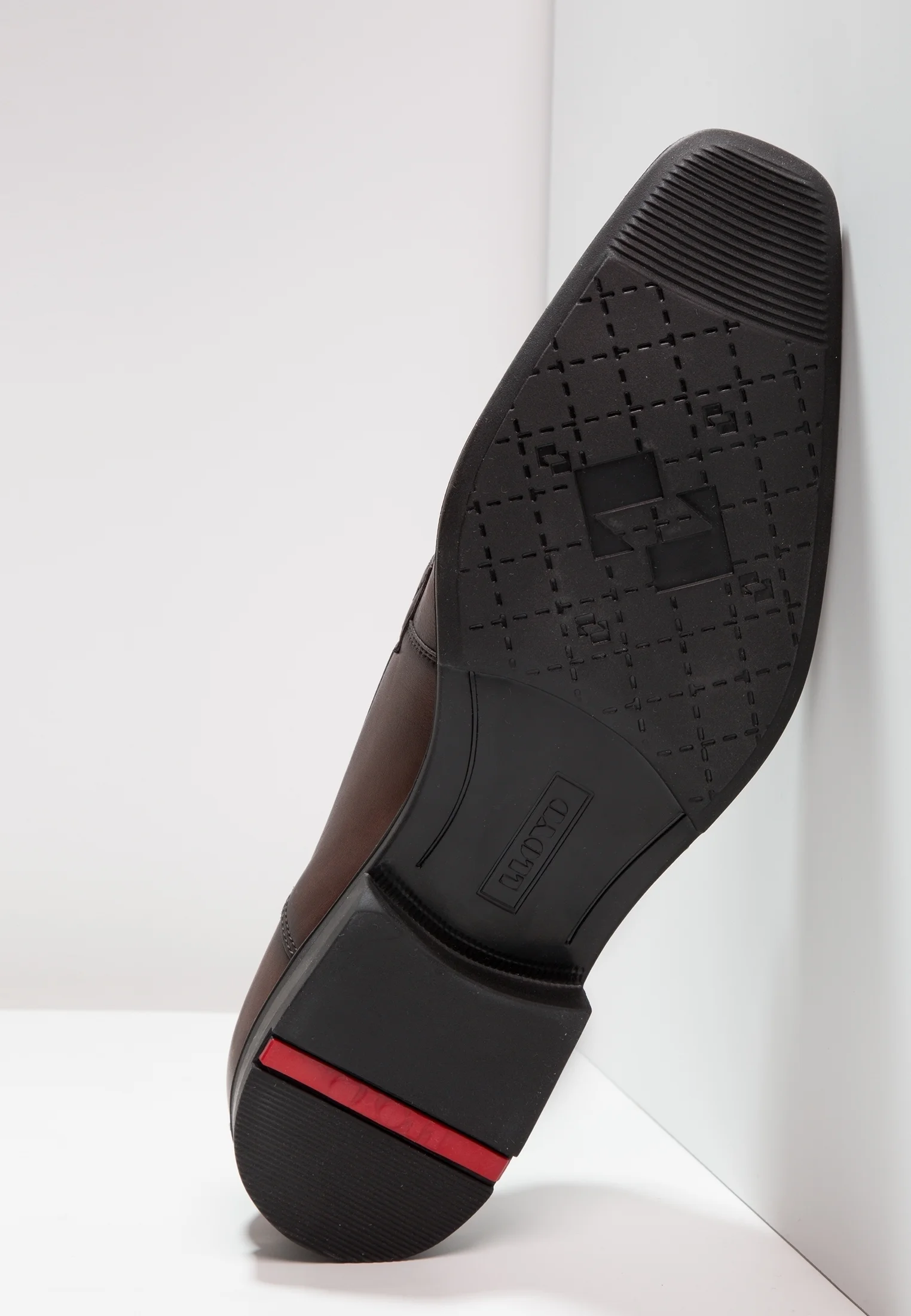 Zapatos elegantes con cordones Lloyd