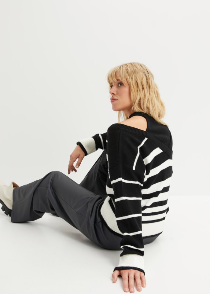 Pullover mit Cut-Outs