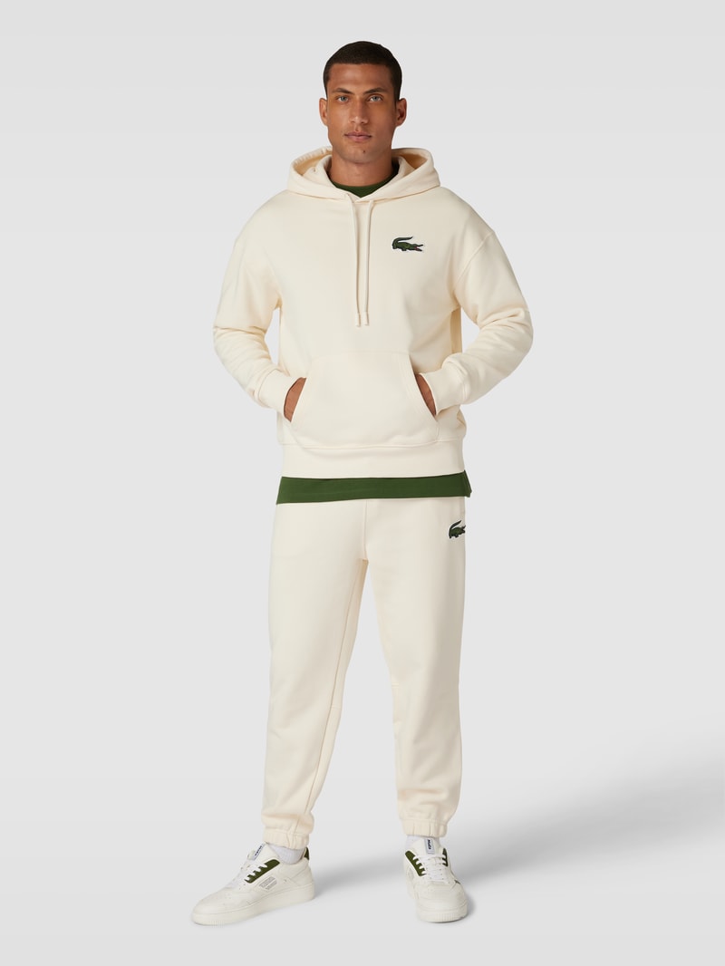 Hoodie mit Känguru-Tasche in offwhite