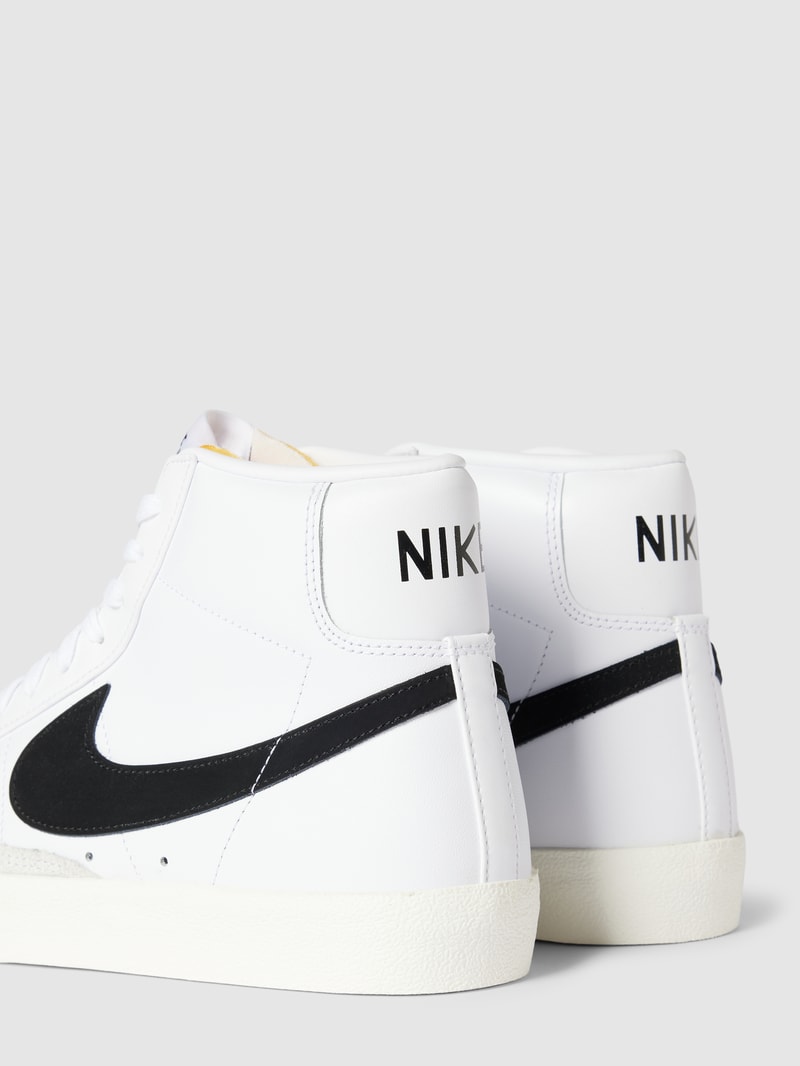 High Top Sneaker aus Leder Modell 'Mid 77 Vinta' in weiß
