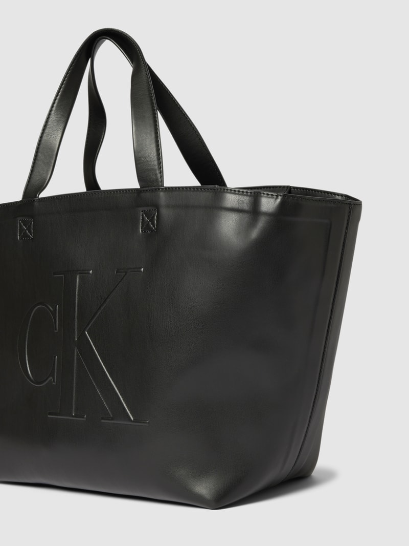 Shopper mit Label-Prägung Modell 'PIPPIN' in schwarz