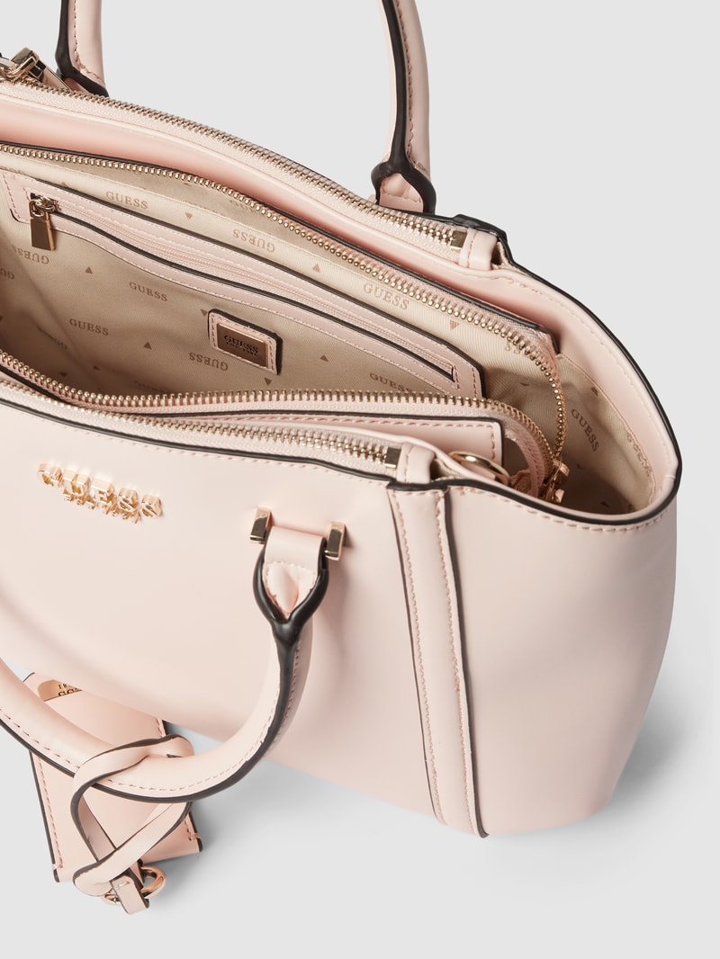 Handtasche mit Label-Applikation in metallic Modell 'LEIE' in rosé
