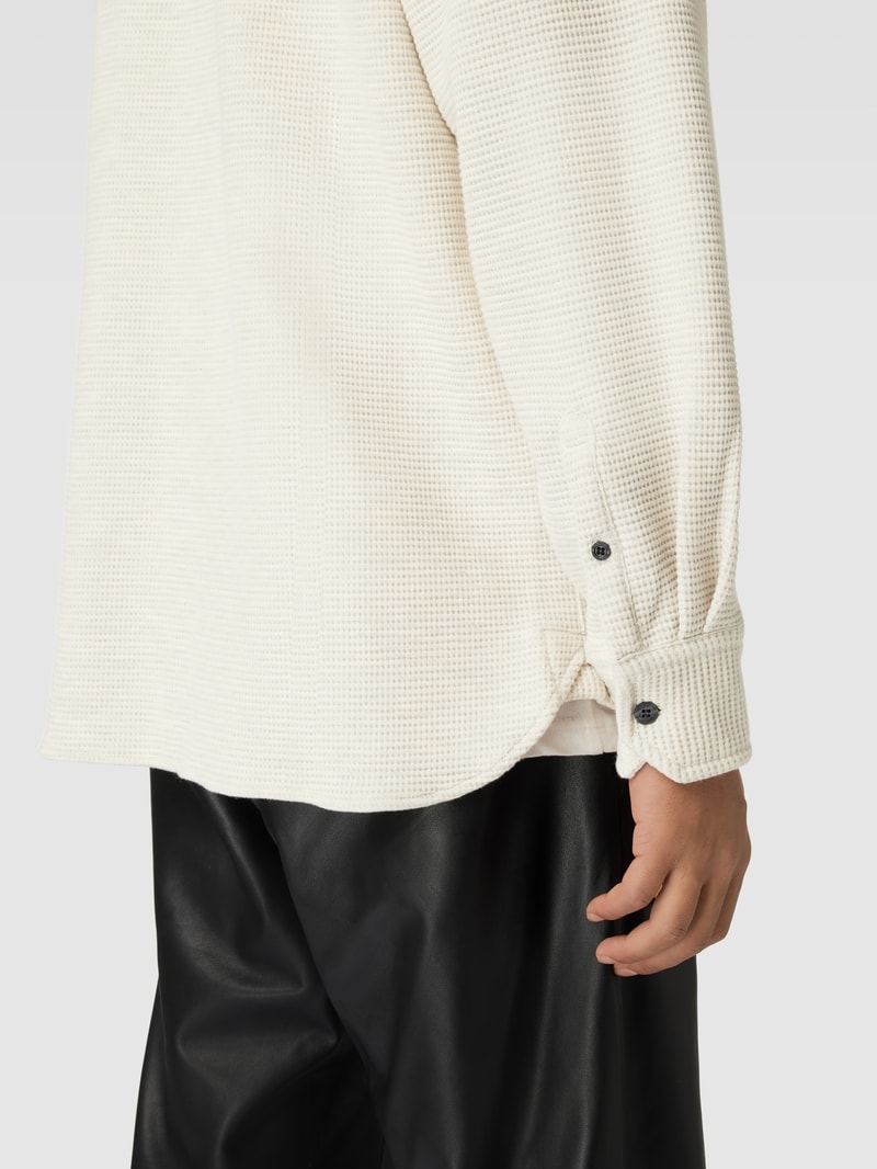 Freizeithemd mit Label-Patch in offwhite meliert