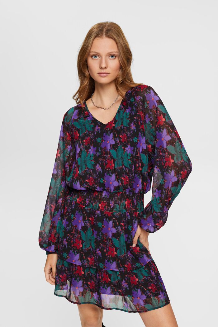 Gemustertes Chiffonkleid mit gesmokter Taille