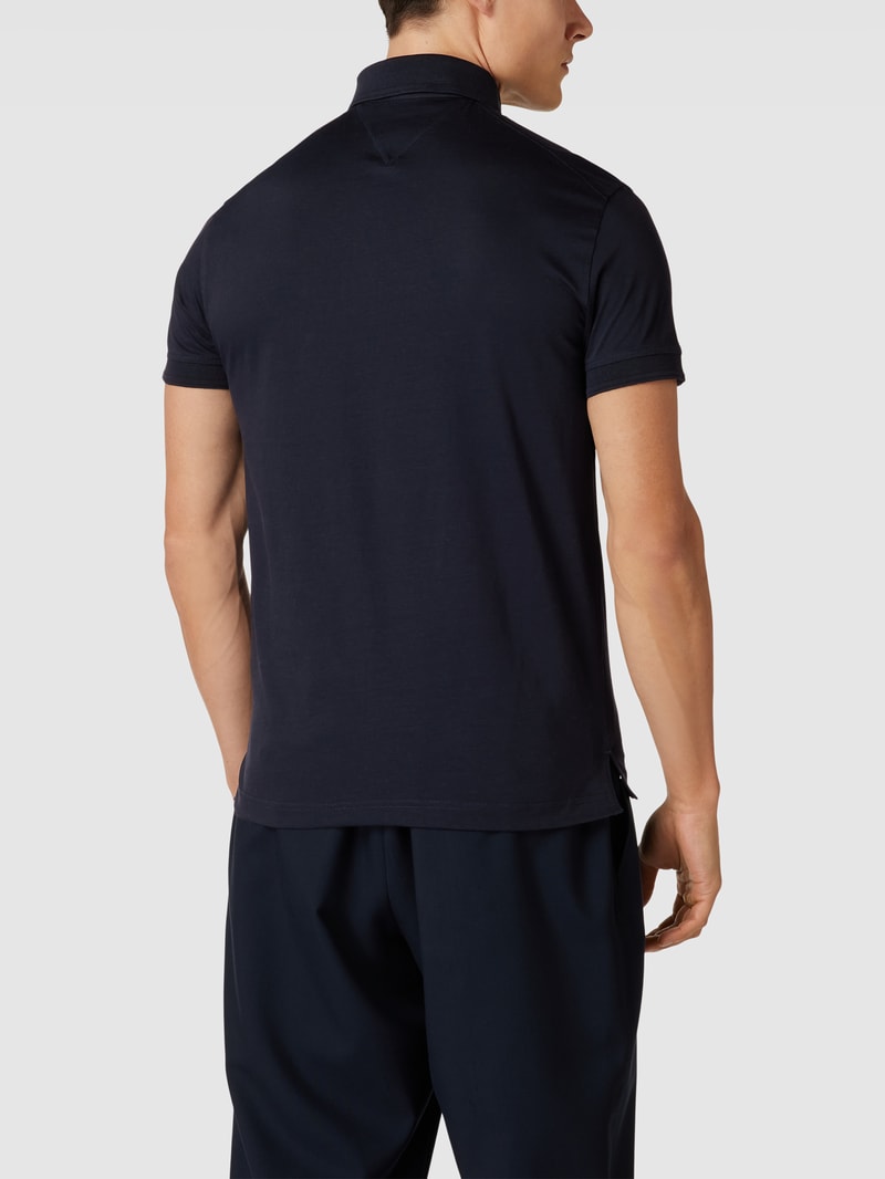 Poloshirt mit Knopfleiste in marineblau