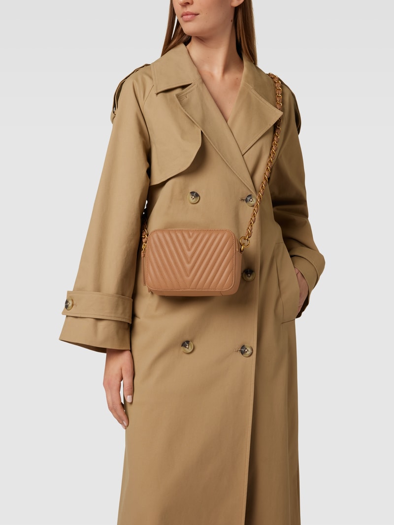 Umhängetasche mit Ziernähten Modell 'ELLA' in camel