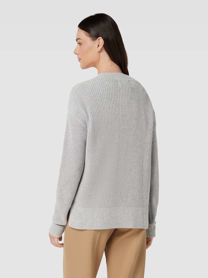 Strickjacke mit V-Ausschnitt in mittelgrau meliert