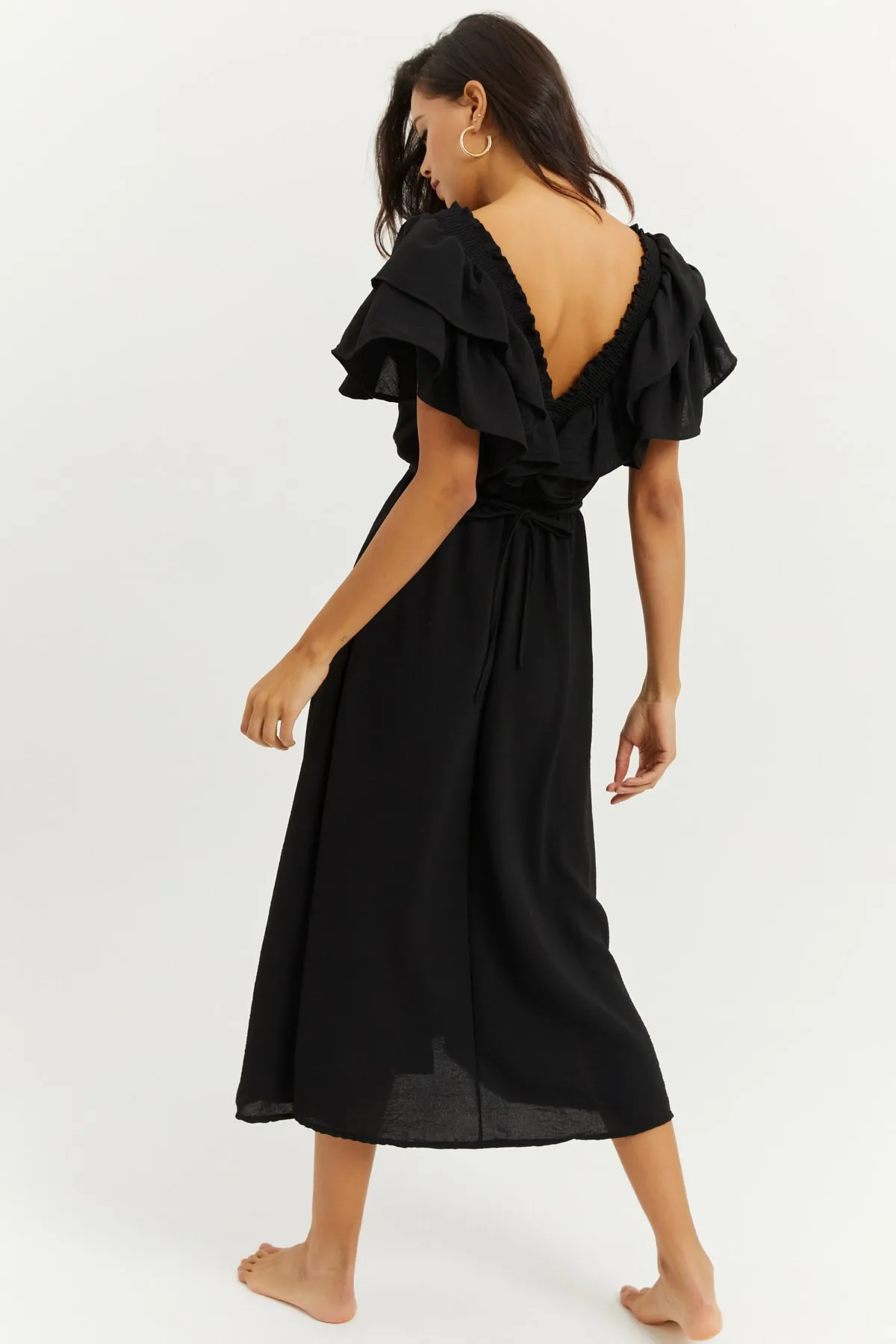 Cool & Sexy  Schwarzes Damen-Volantkleid mit V-Ausschnitt vorne und hinten KS113