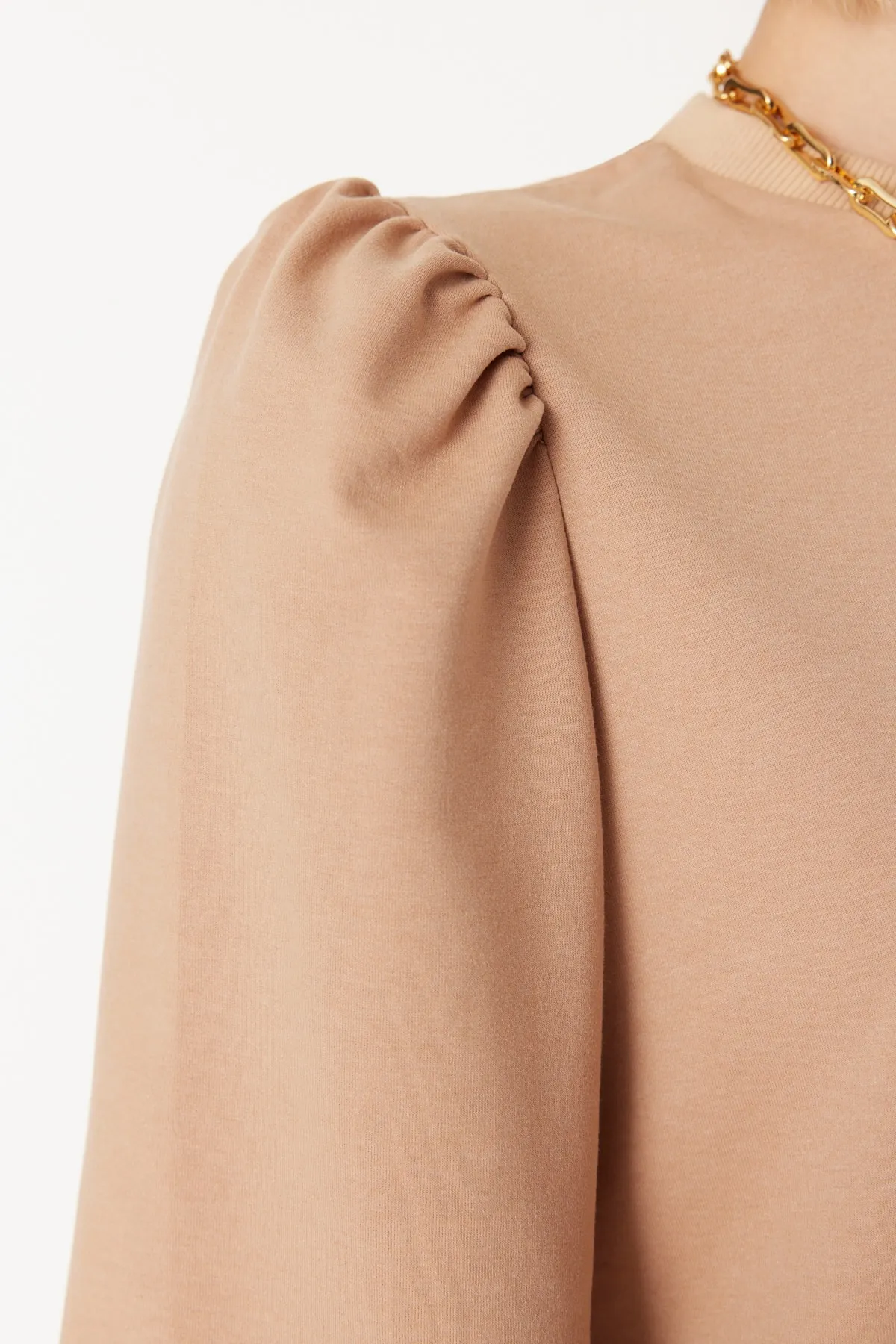 Trendyol Modest  Kamelfarbenes Tunika-Hosen-Strickset mit Schulterdetail TCTAW23US00183