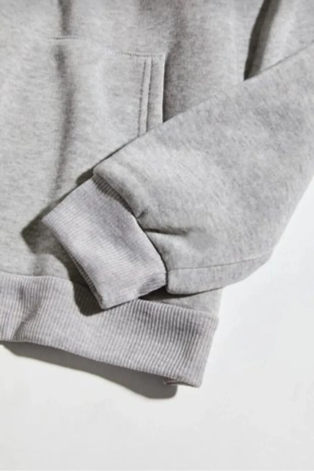 MODAGEN  Graues Unisex-Kapuzenpullover mit New York-Print in Übergröße